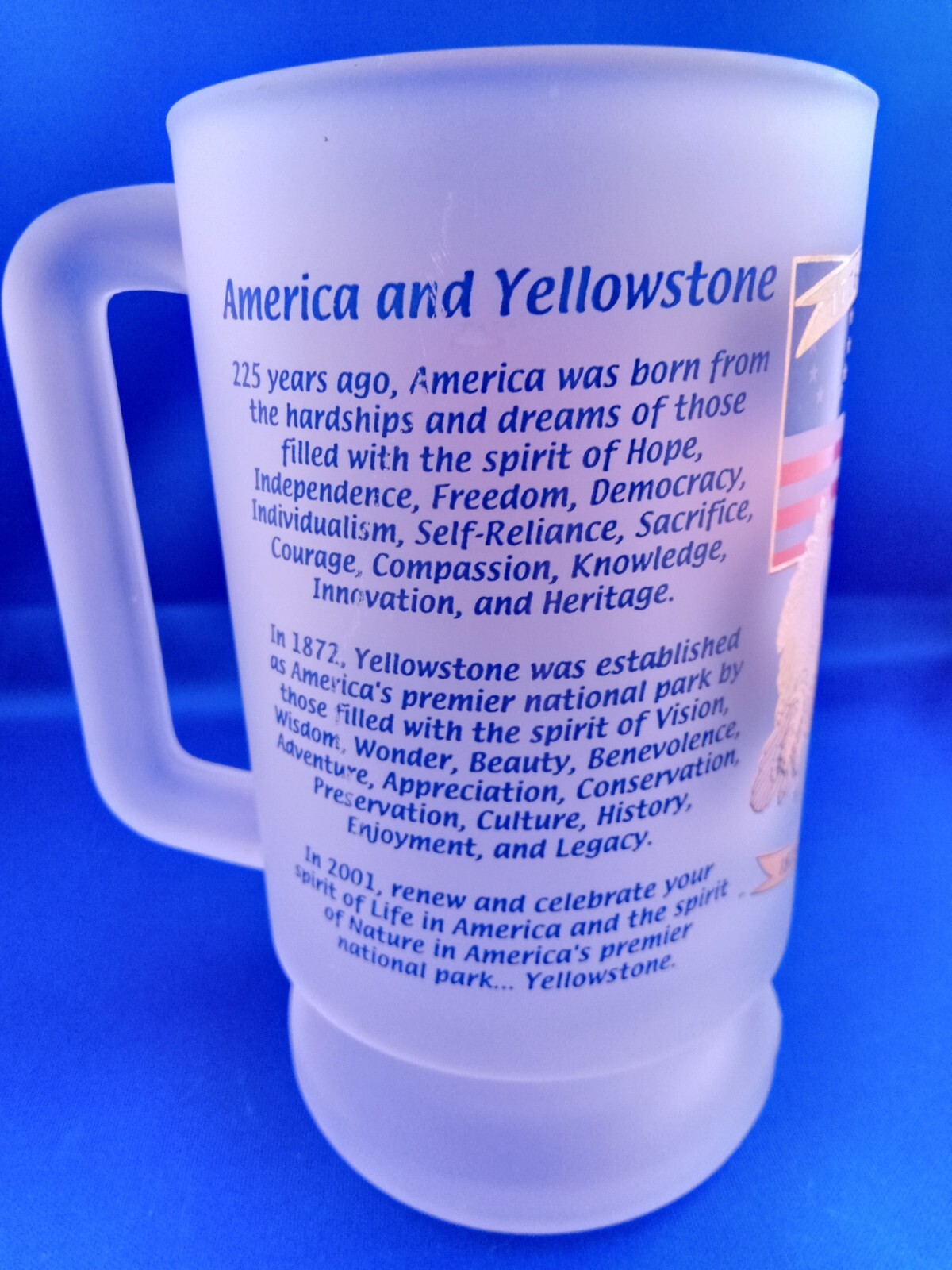 Large frosted glass mug Yellowstone park 2001 beer stein gold eagle bear flags