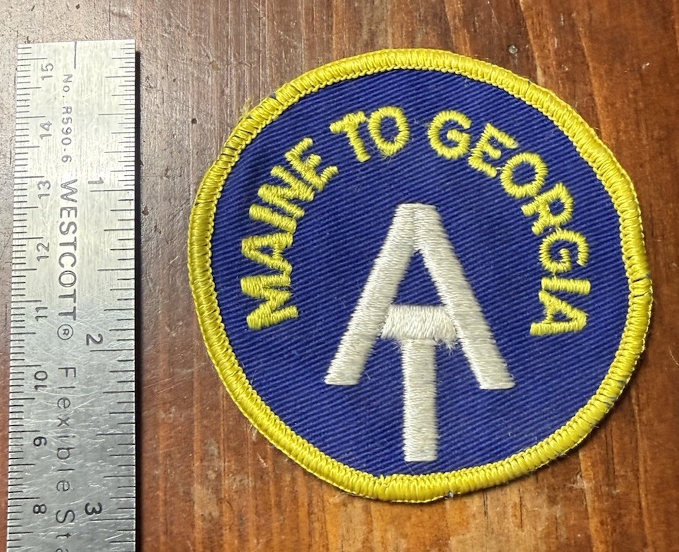 C89 Appalachian Trail Maine to Georgia AT Blue Yellow Round Embroidered Patch