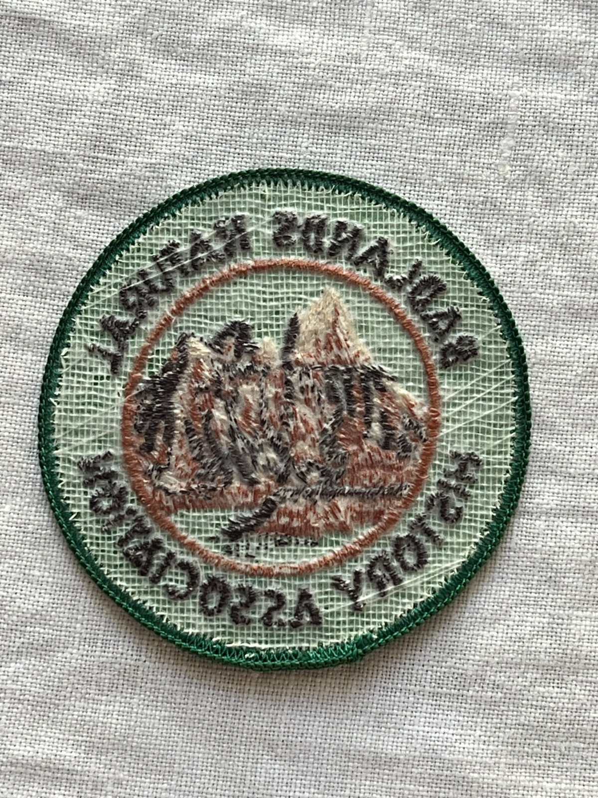 BADLANDS NATURAL HISTORY ASSOCIATION SOUTH DAKOTA SOUVENIR COLLECTIBLE PATCH