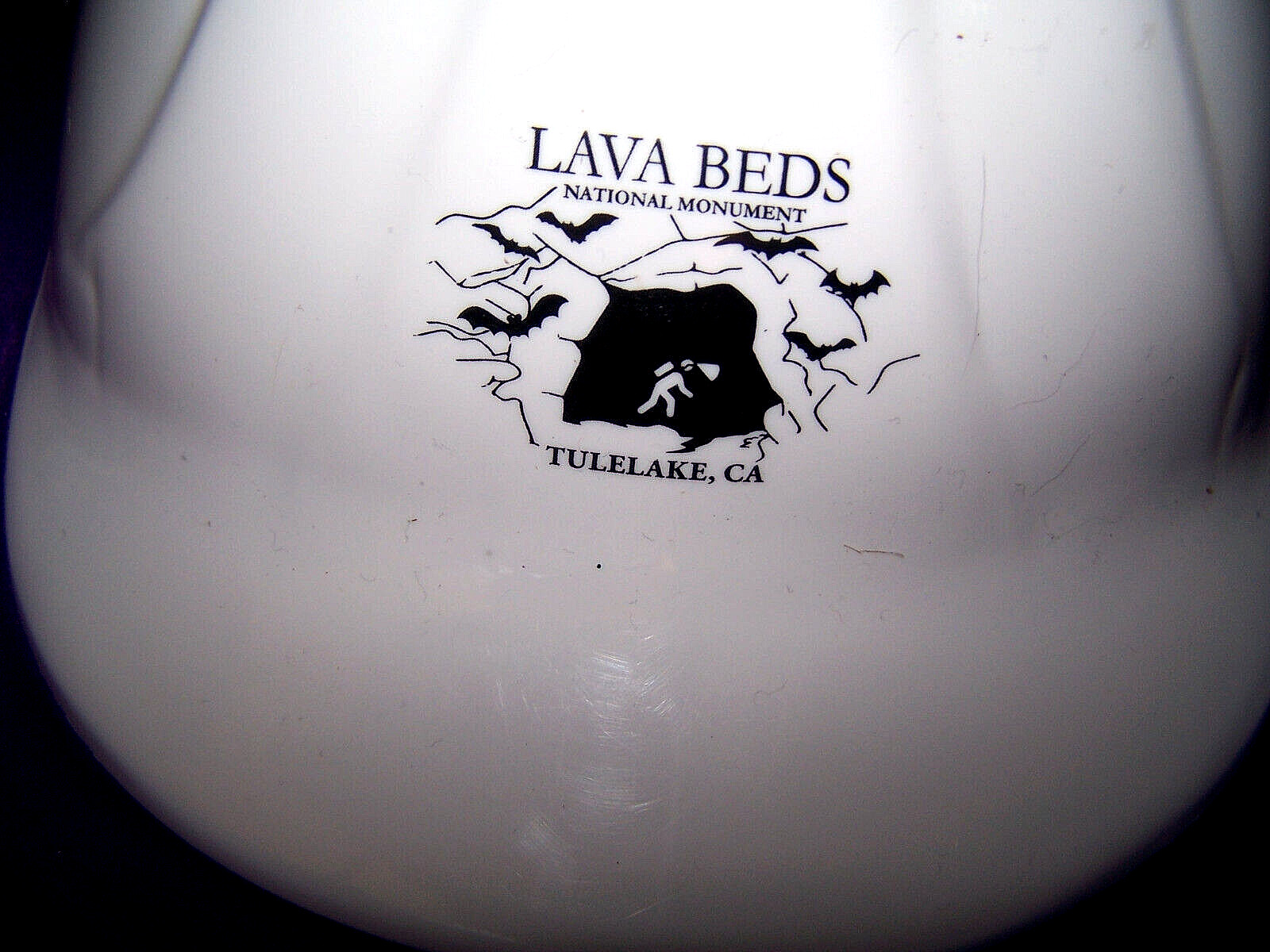 LAVA BEDS NATIONAL MONUMENT TULELAKE CA WHITE SAFETY HELMET ADJ. ADULT / CHILD