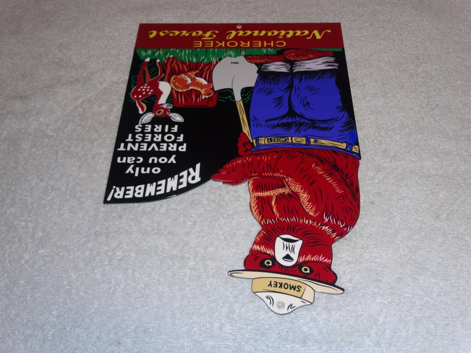 VINTAGE UNITED STATES FOREST FIRE PREVENTION SMOKEY THE BEAR 12″ METAL GAS SIGN!