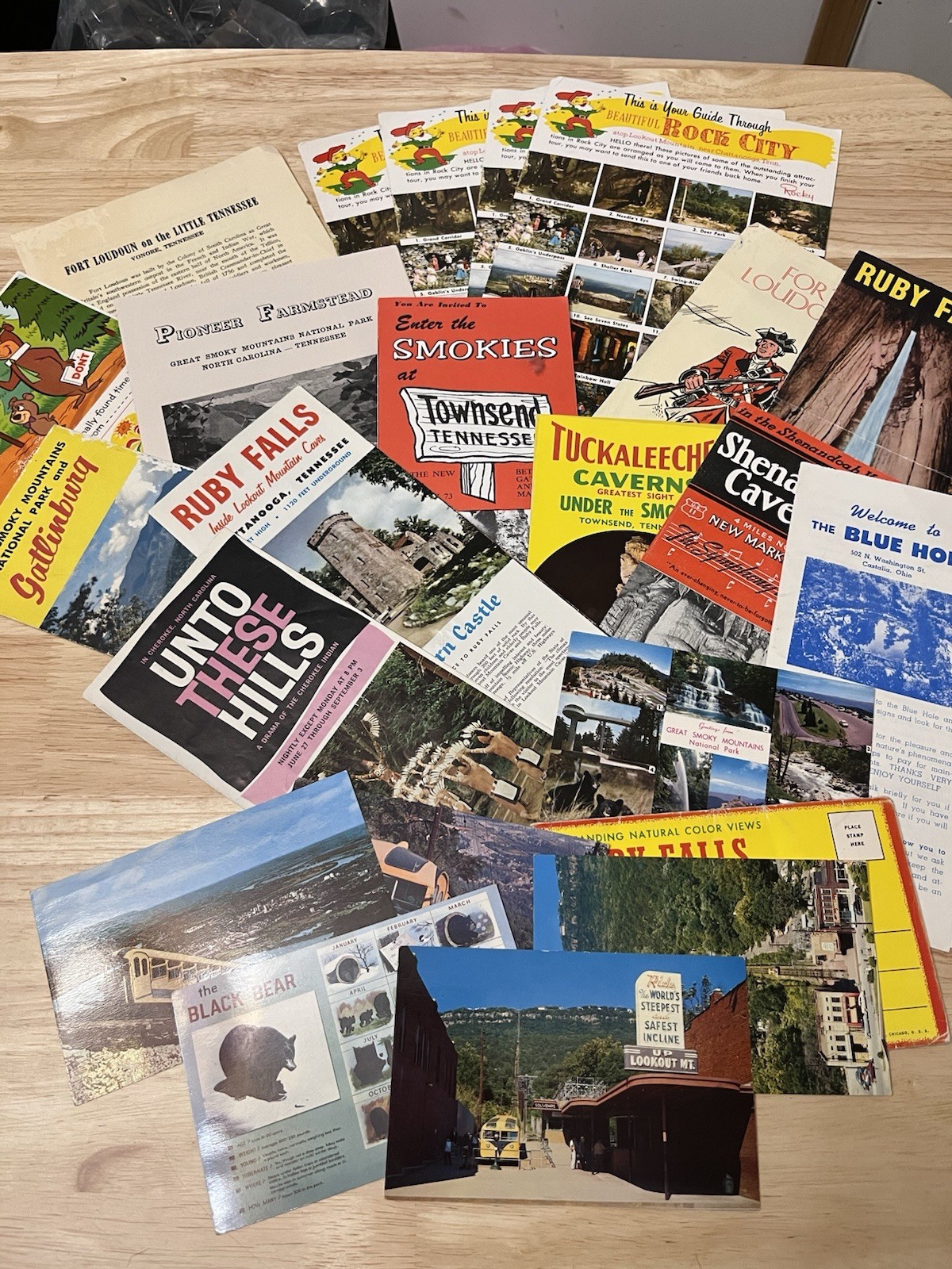 VTG Smoky Mountains Travel Booklets And Post Cards + More. Tennessee & NC