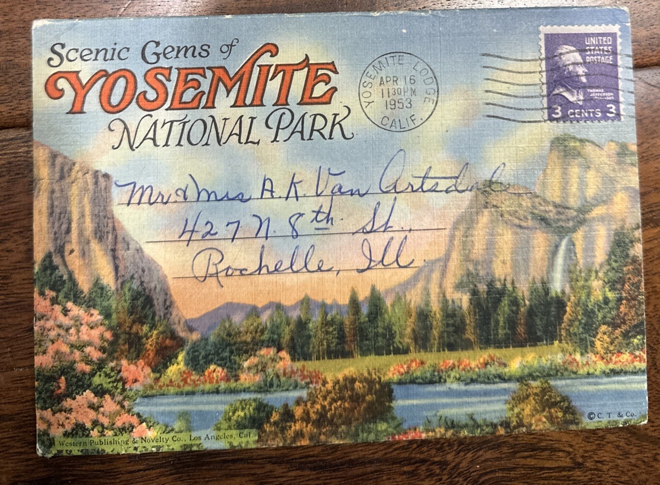 YOSEMITE SOUVENIR BOOK NATIONAL PARK NATURAL COLOR 1952 & 2 POST CARD BOOKS
