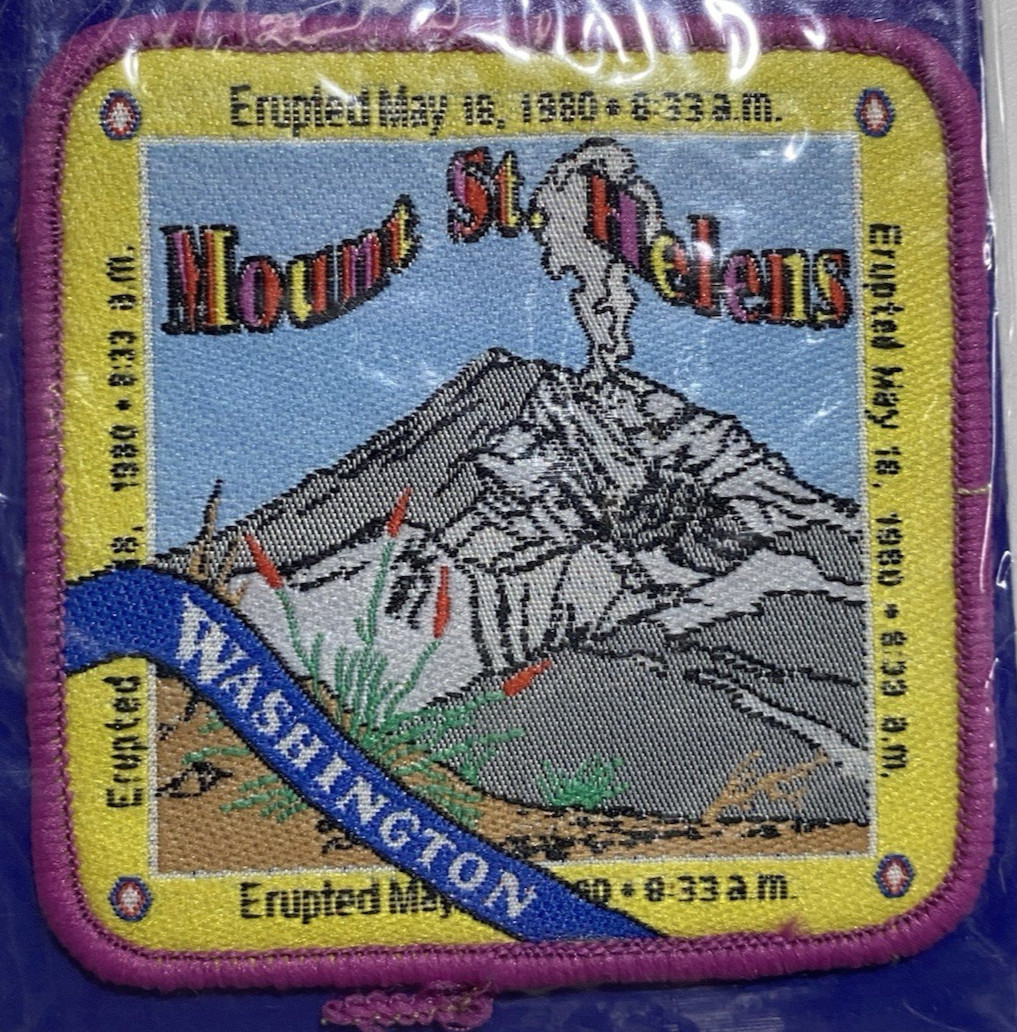 NIP Mount St Helens Washington Volcanic Eruption Erupted May 18 1980 Woven Patch