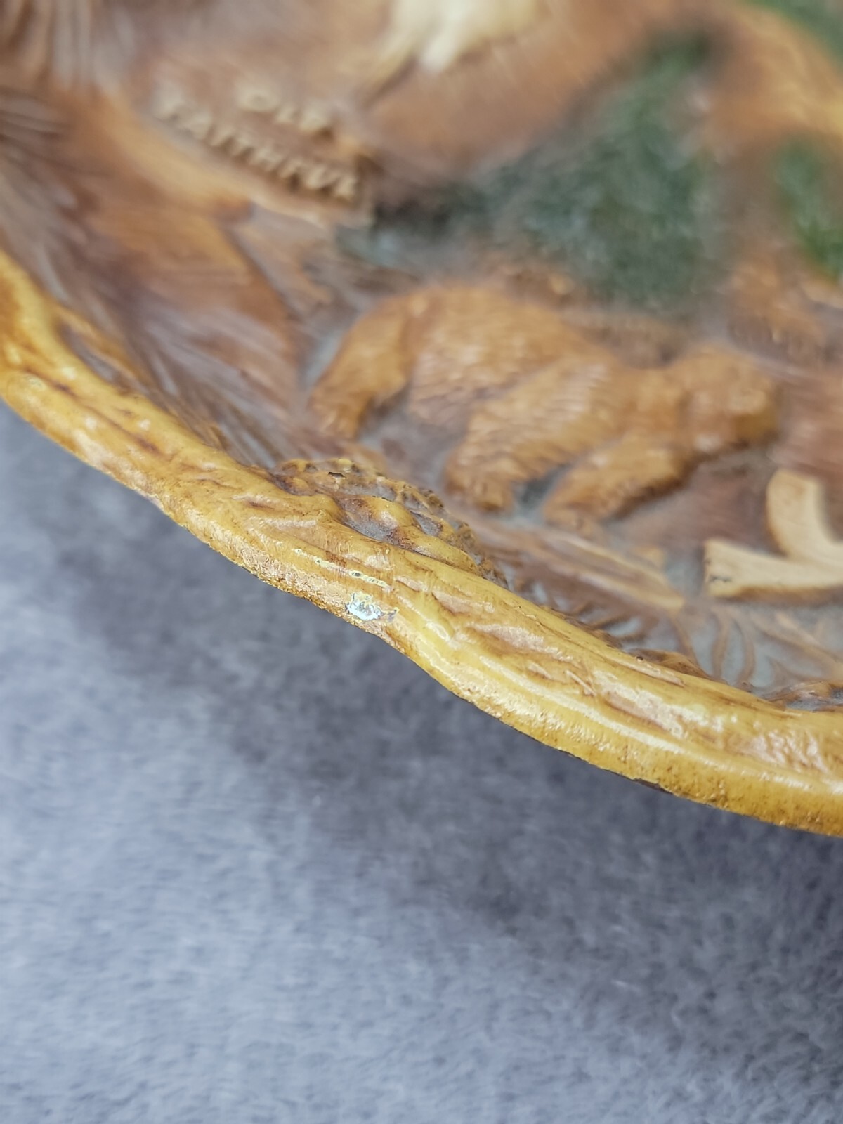 Vintage YELLOWSTONE National Park 3D Faux Wood Wall Hanging Souvenir Bowl TACO