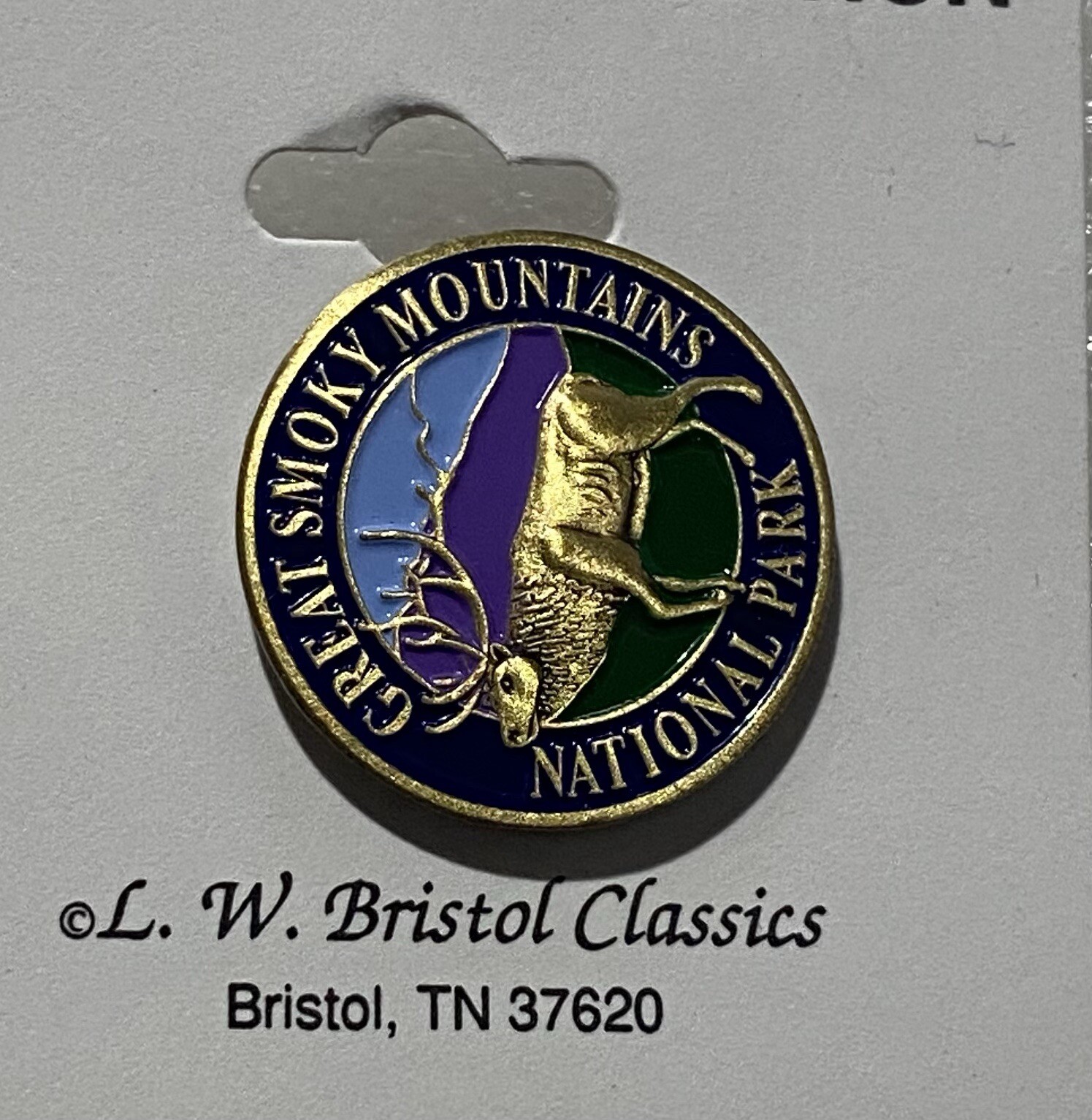 Great Smoky Mountains National Park Elk Deer Round Souvenir Pinback Pin Badge