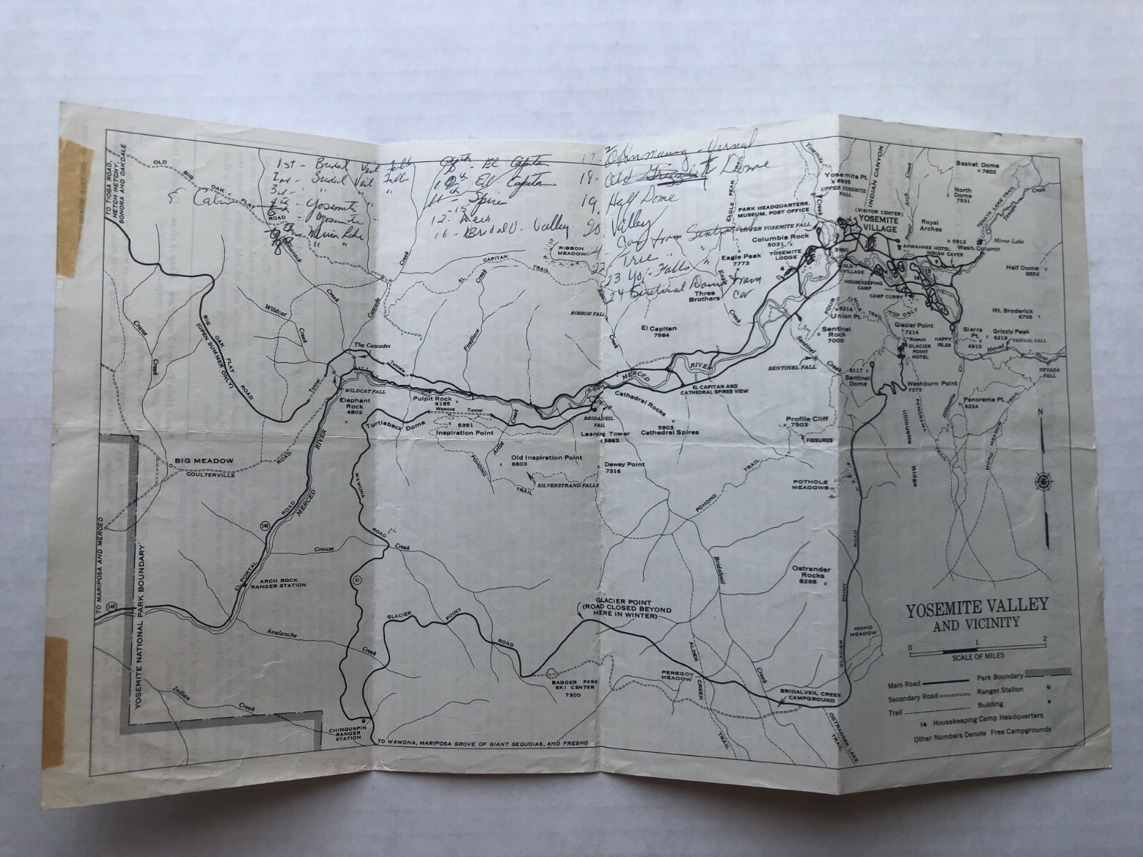 1957 年优胜美地旅行手册带自动许可证-