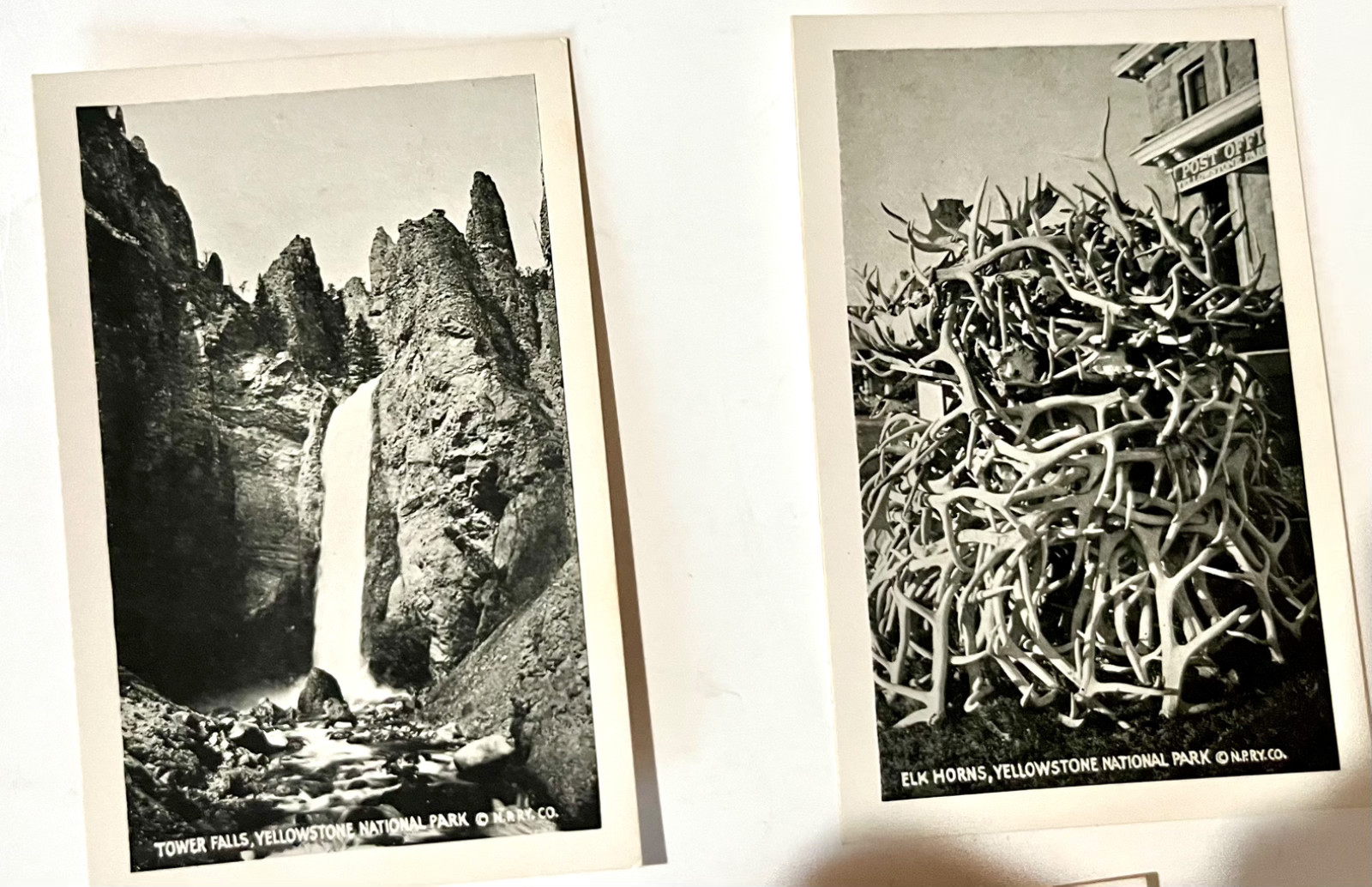 1923 Bardell Fototone Miniatures 20 Views Yellowstone National Park Photo Set-VG
