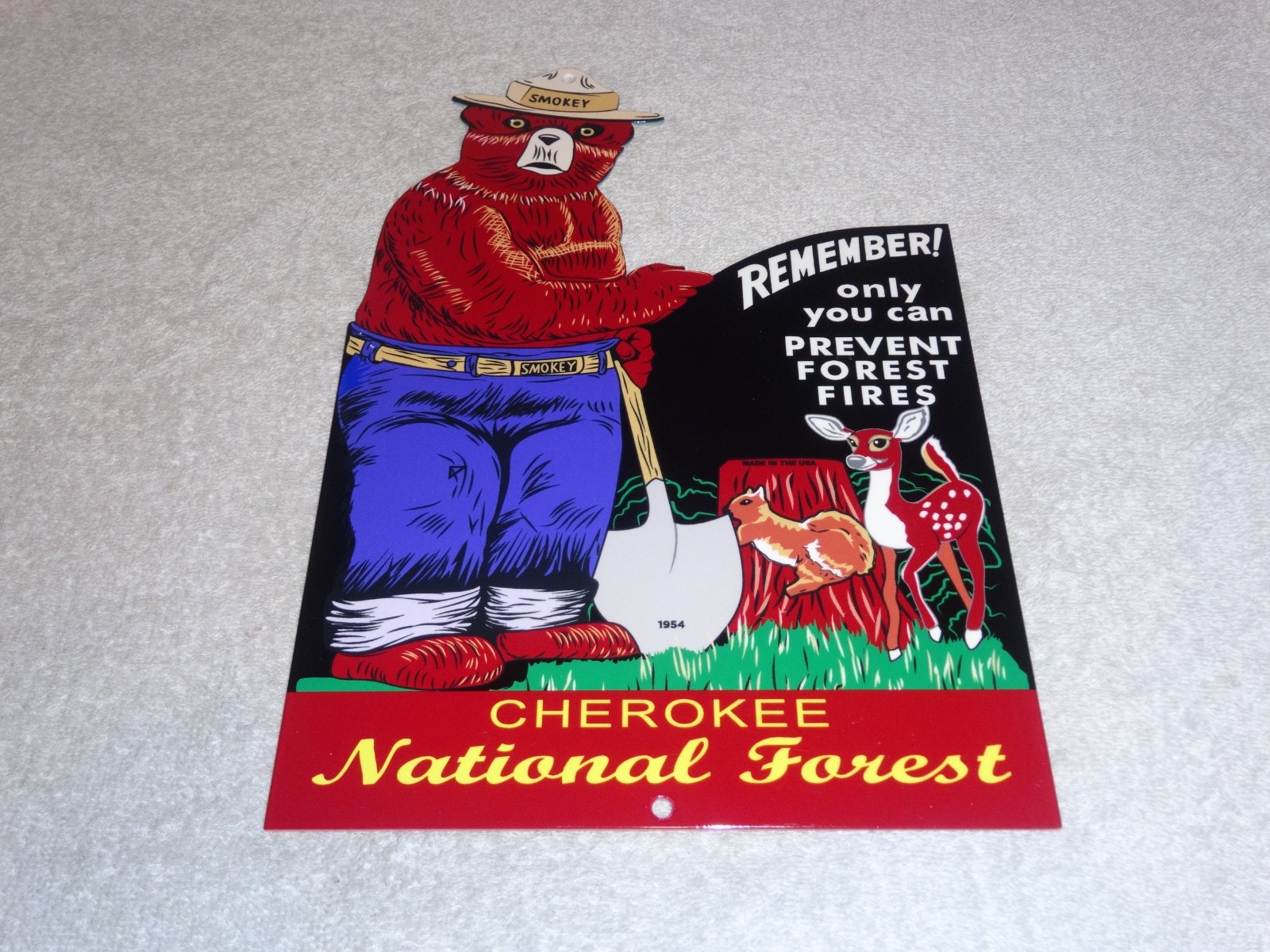 VINTAGE UNITED STATES FOREST FIRE PREVENTION SMOKEY THE BEAR 12″ METAL GAS SIGN!