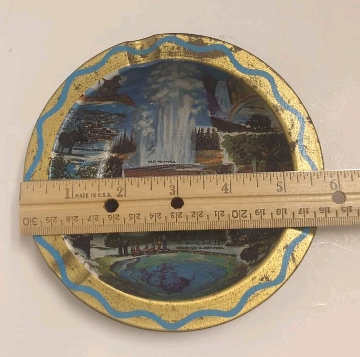 vintage Yellowstone National Park Metal Tin Ashtray