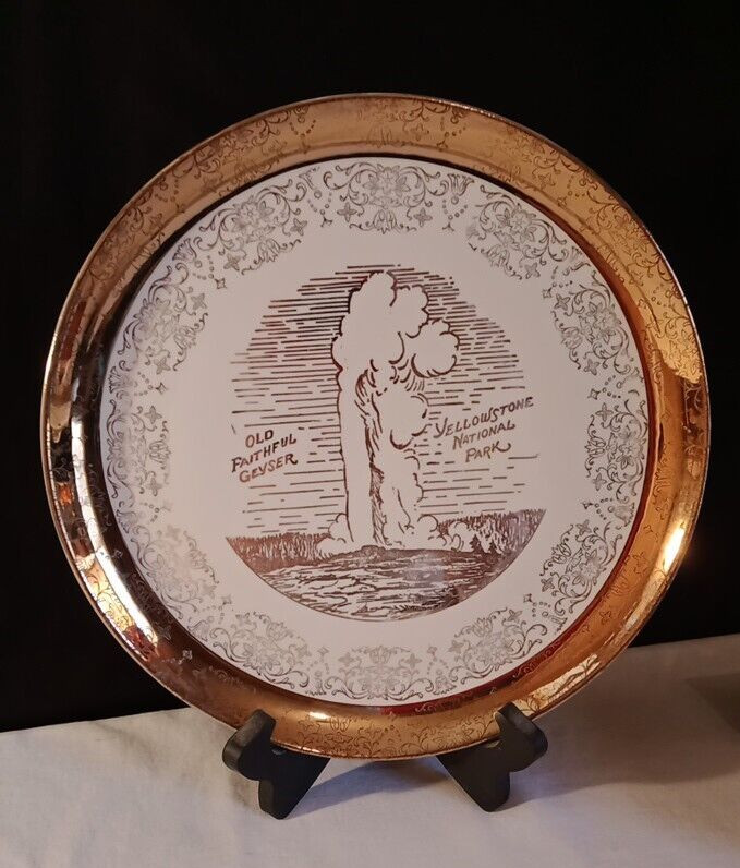 Vintage Old Faithful Geyser Yellowstone National Park Collector Plate