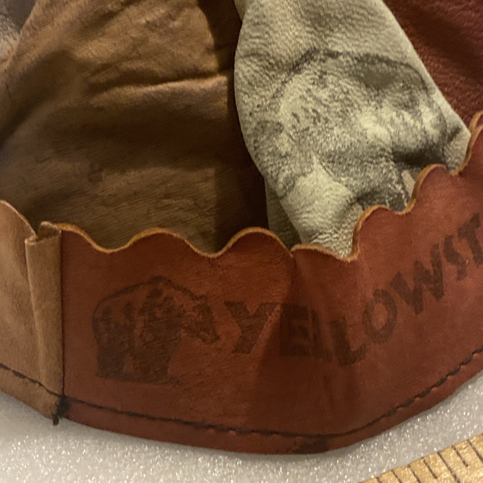 VINTAGE LEATHER YELLOWSTONE PARK CHILD’S BEANIE CAP HAT SOUVENIR