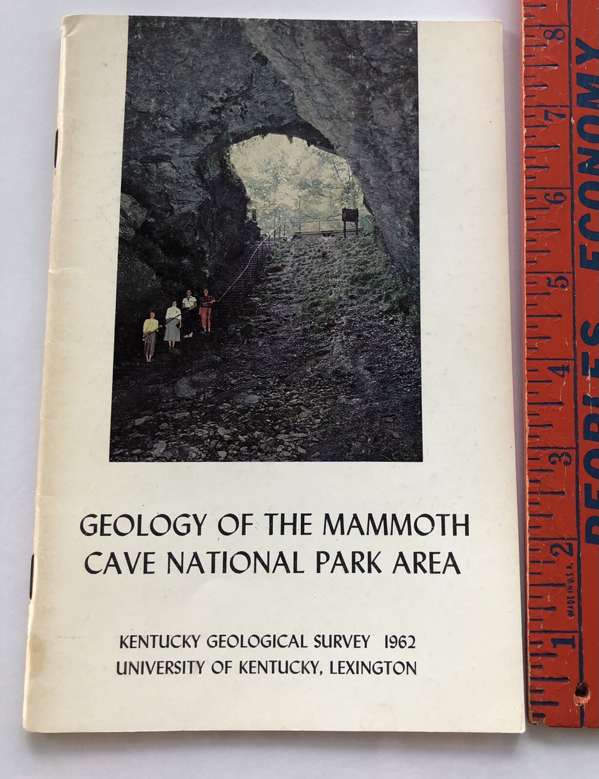 Geology of Mammoth Cave National Park Area Kentucky Geo Survey Booklet 1962