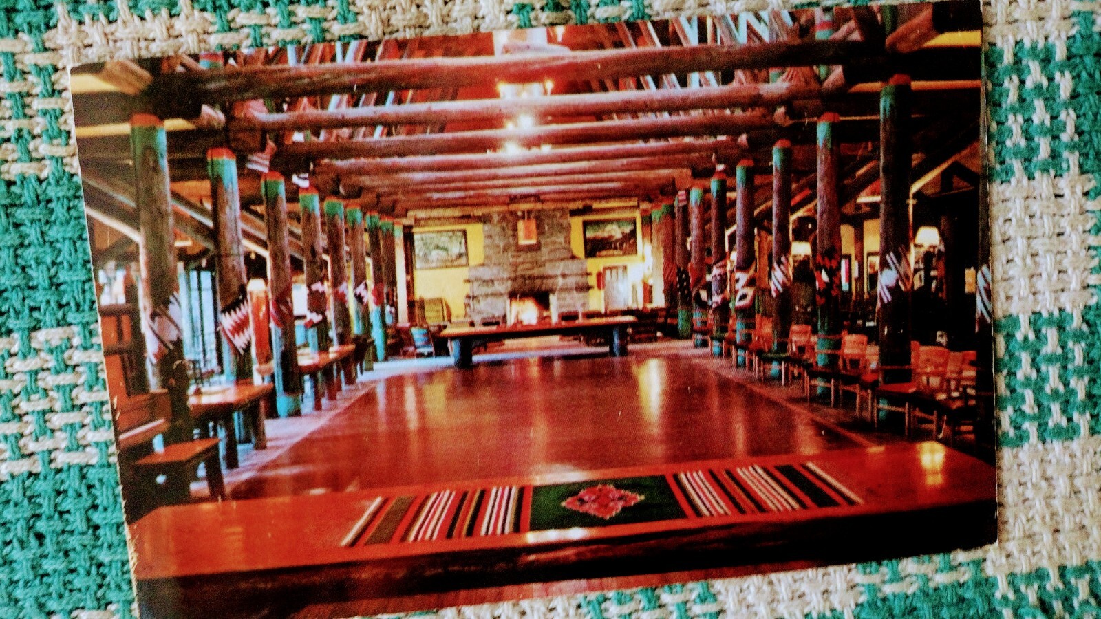 BEAUTIFUL POST CARD PARADISE INN LOBBY MT.RAINIER NATIONAL PARK WASHINGTON