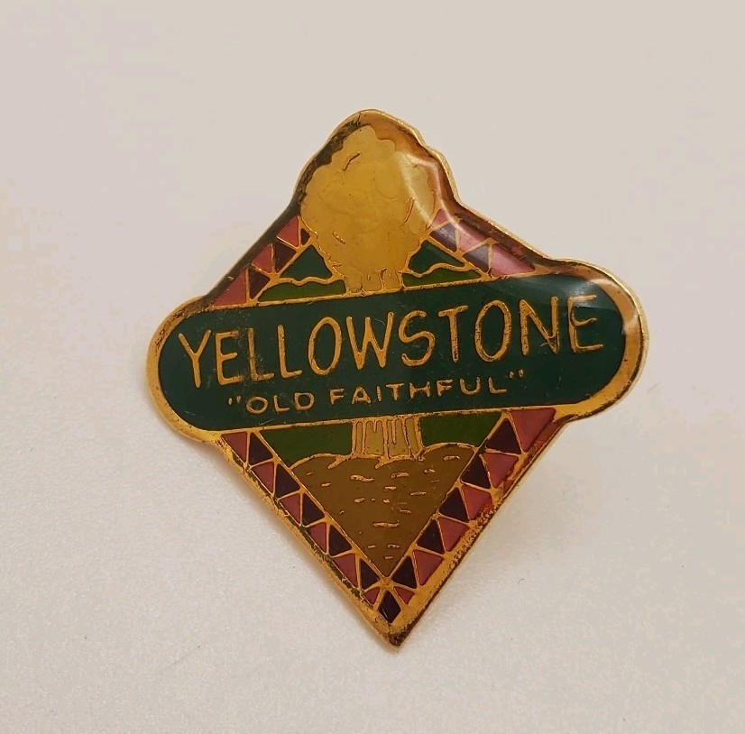 YELLOWSTONE NATIONAL PARK Old Faithful Collectible Souvenir Lapel Hat Pin