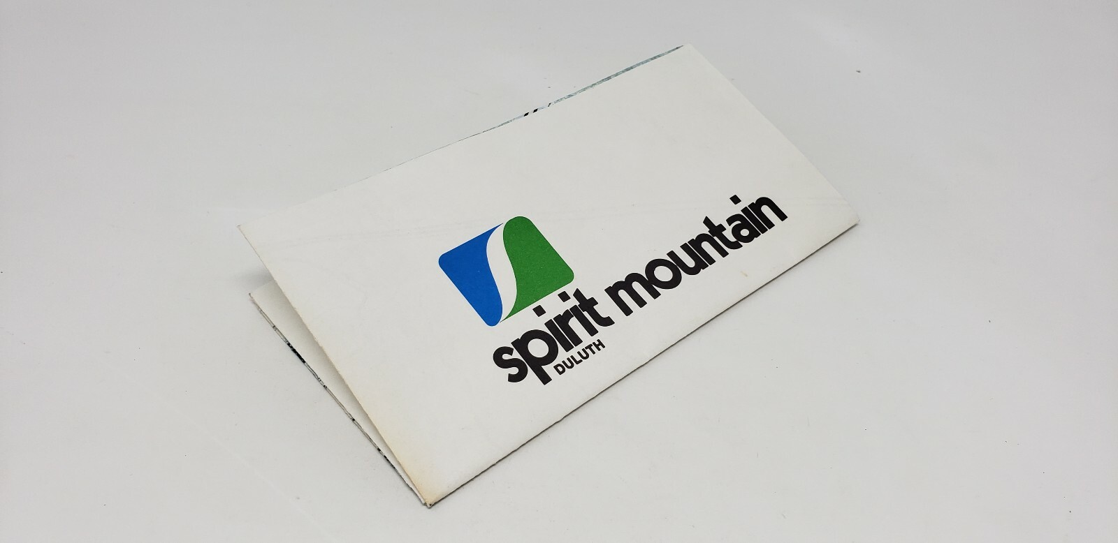 1975 Spirit Mountain Ski Area Vintage Brochure – Duluth – Minnesota
