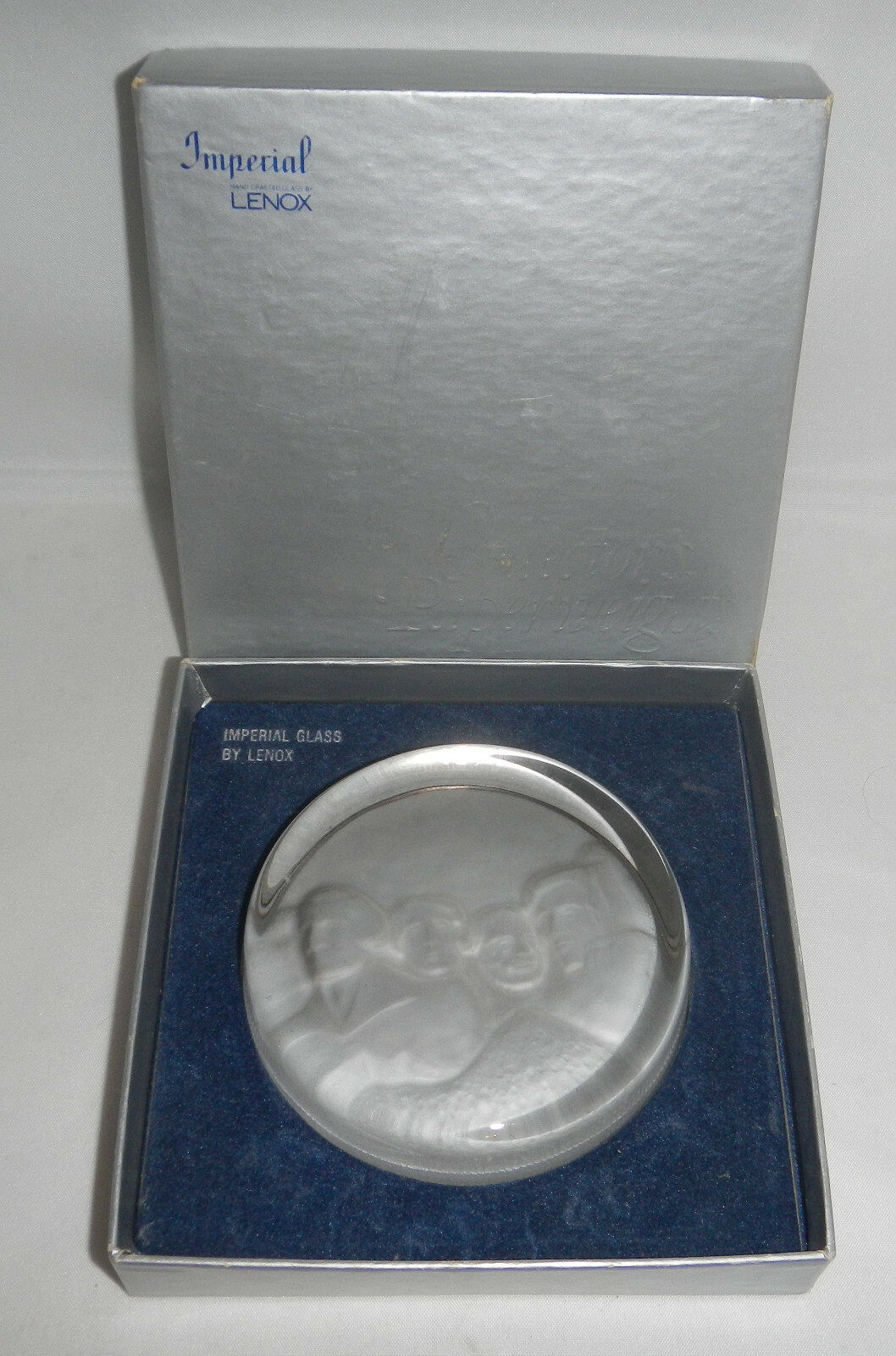 MIB Imperial Hand Crafted Glass Lenox Collectors Paperweight Mt Mount Rushmore