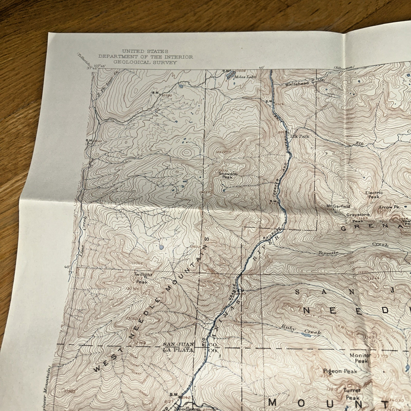 1960s COLORADO NEEDLE MOUNTAINS U.S. GEOLOGICAL SURVEY Map 17″ X 21″