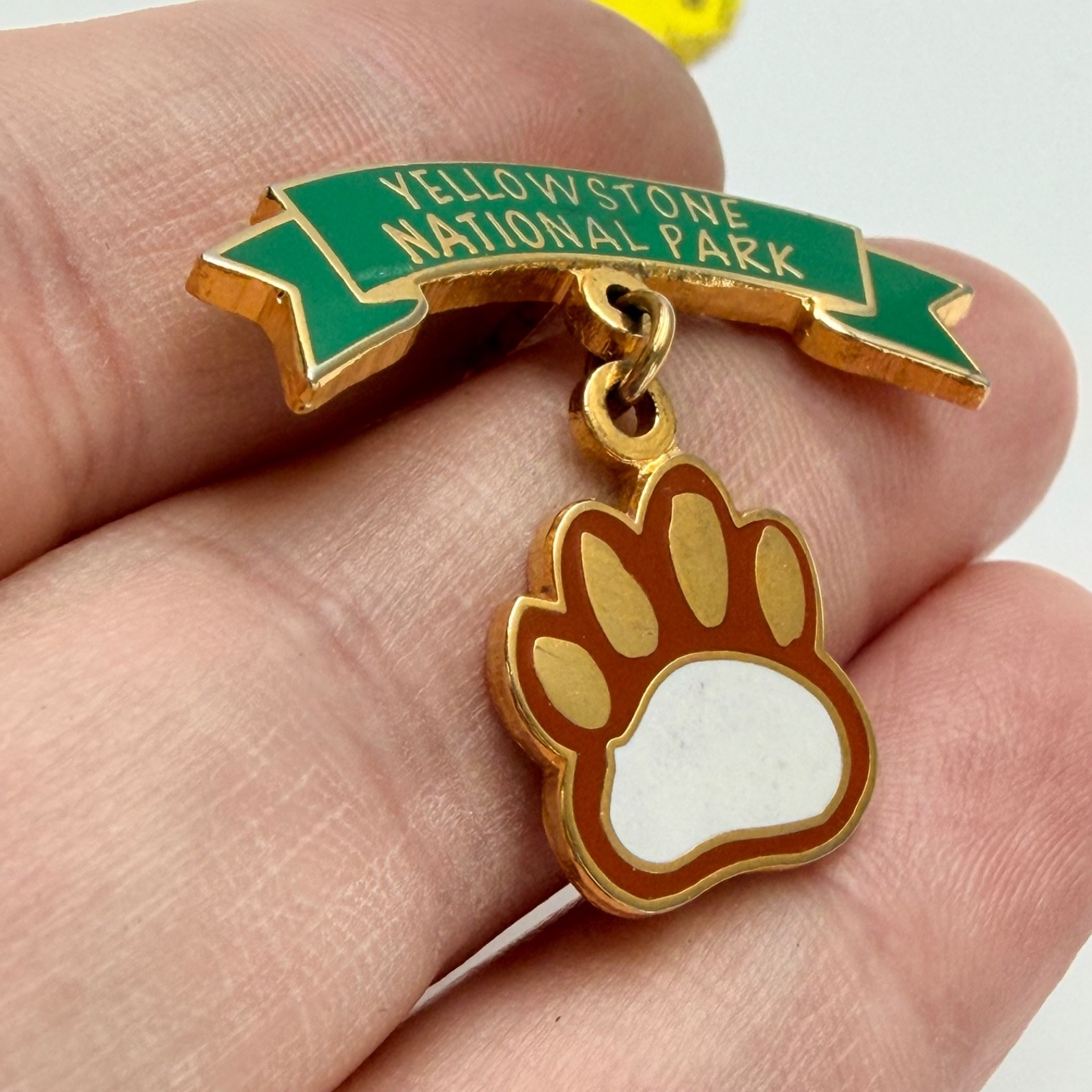 Yellowstone National Park Lapel Pin Bear Paw Dangle Green Ribbon Vintage