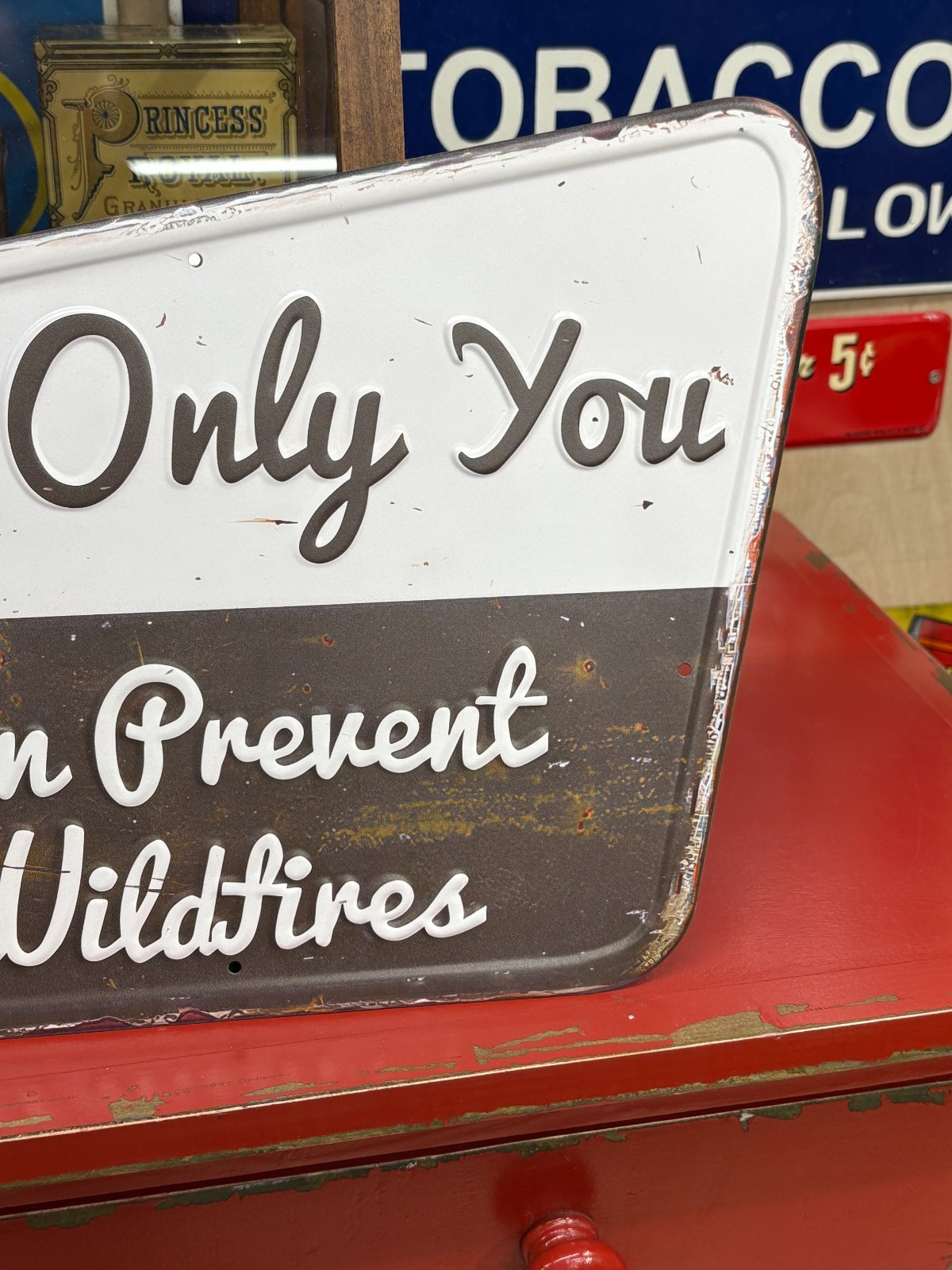 “SMOKEY THE BEAR, PREVENT WILDFIRES” EMBOSSED METAL SIGN, (16″x 11″ GREAT SIGN