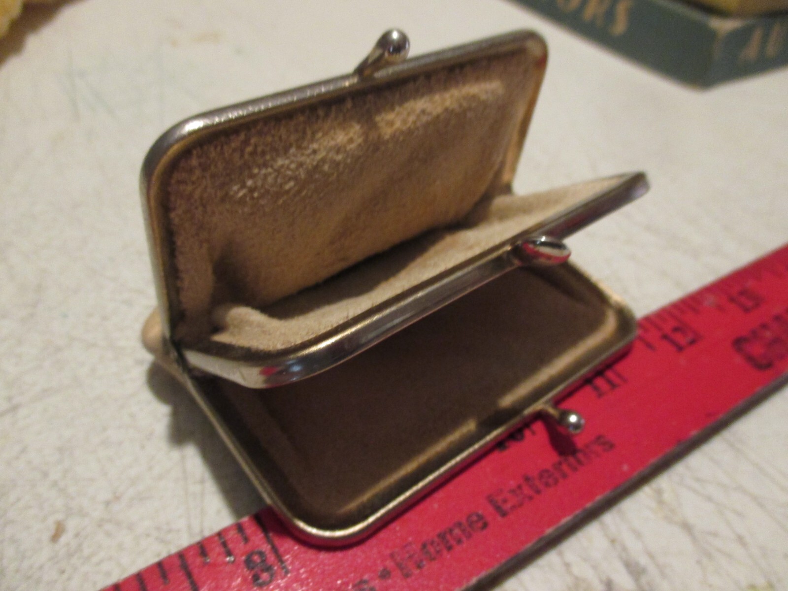 Vintag Souvenir Yellowstone National Park Money Coin Holder Purse leather