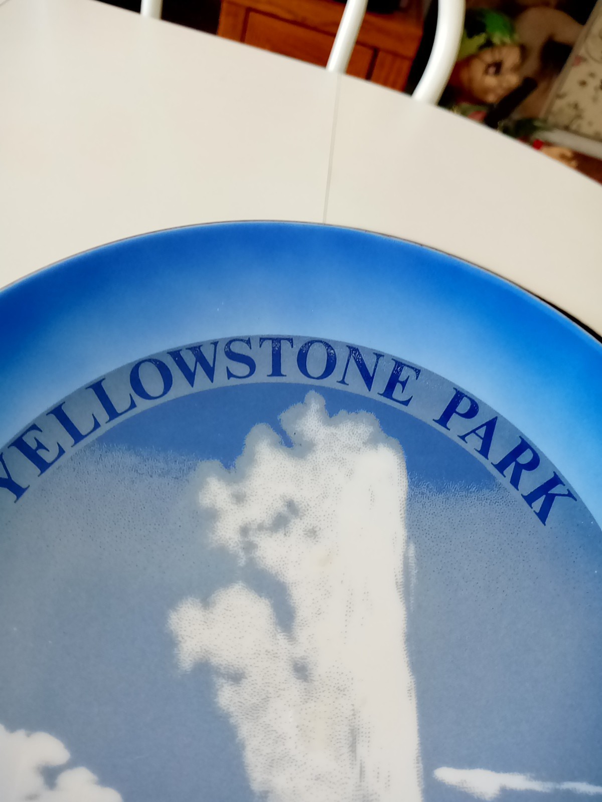 Vintage Yellowstone National Park Old Faithful Blue Plate Souvenir Japan 8.5