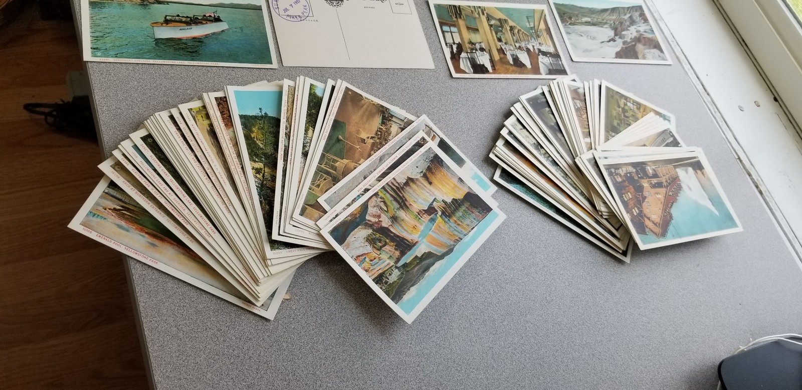 1927 Yellowstone National Park 88 Colored Post Cards In Souvenir Box UP3
