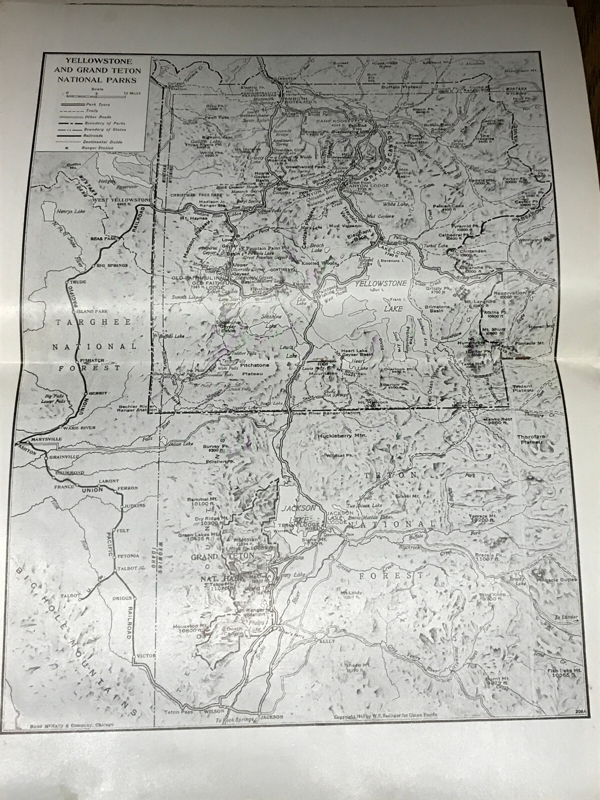 Yellowstone & Grand Teton National Parks Union Pacific RR Overland Route 1941