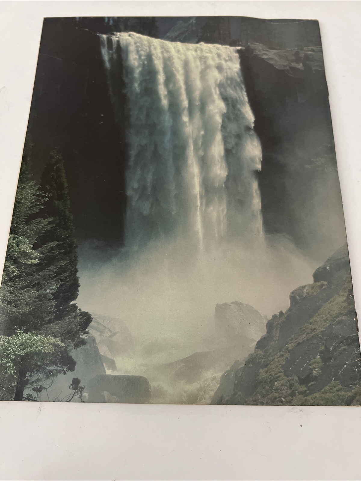 Signed 1978 National Park Booklet THE FOUR SEASONS OF YOSEMITE Morgenson