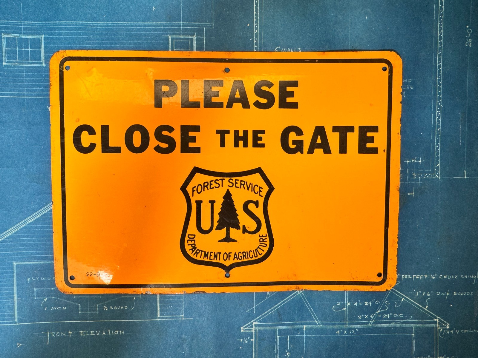 VINTAGE US FOREST SERVICE PLEASE CLOSE GATE FORESTRY METAL SIGN AGRICULTURE
