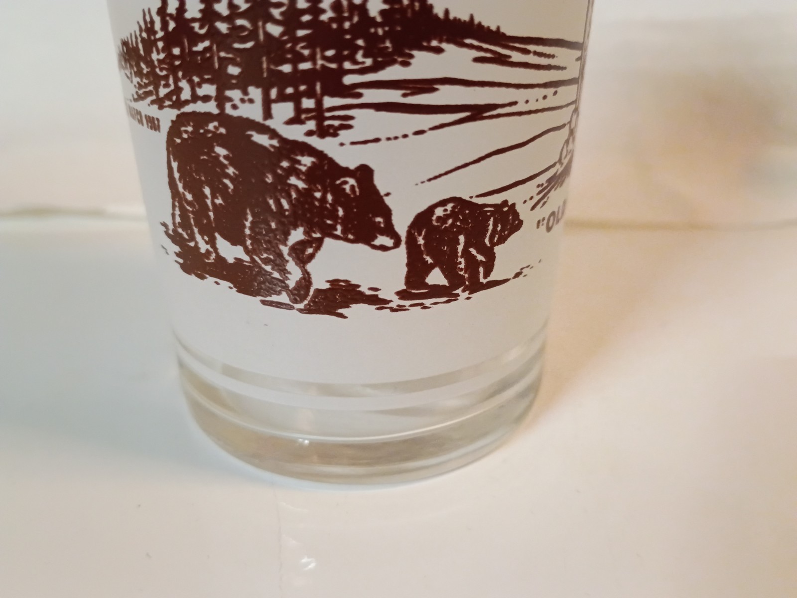 Yellowstone Park Sovenir Glass Circa 1982 Old Faithful