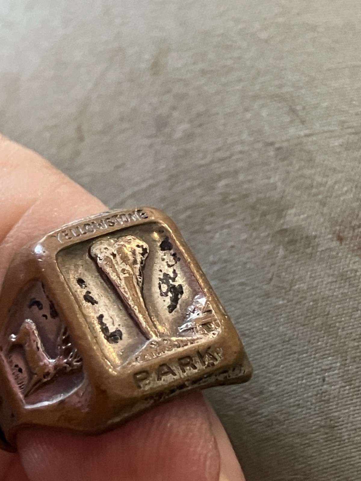 RARE!! Antique Yellowstone National Park Souvenir Ring 1930s Old Faithful Geyser