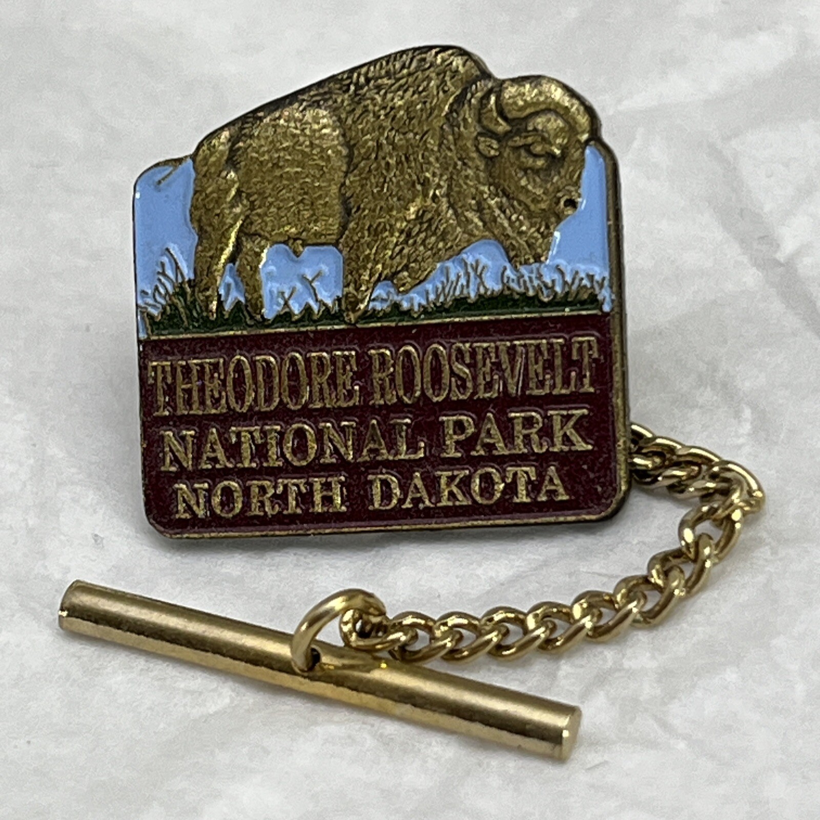 Theodore Roosevelt National Park North Dakota Buffalo Souvenir Lapel Hat Pin