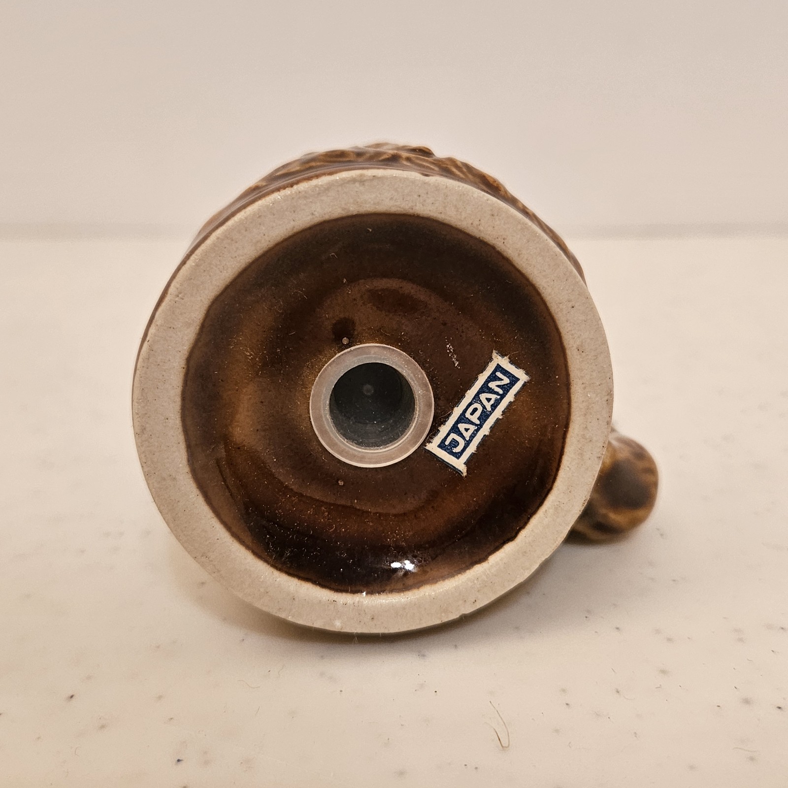 Vtg Souvenir Yellowstone Park Old Faithful Brown Bear Handle Solo Salt Shaker