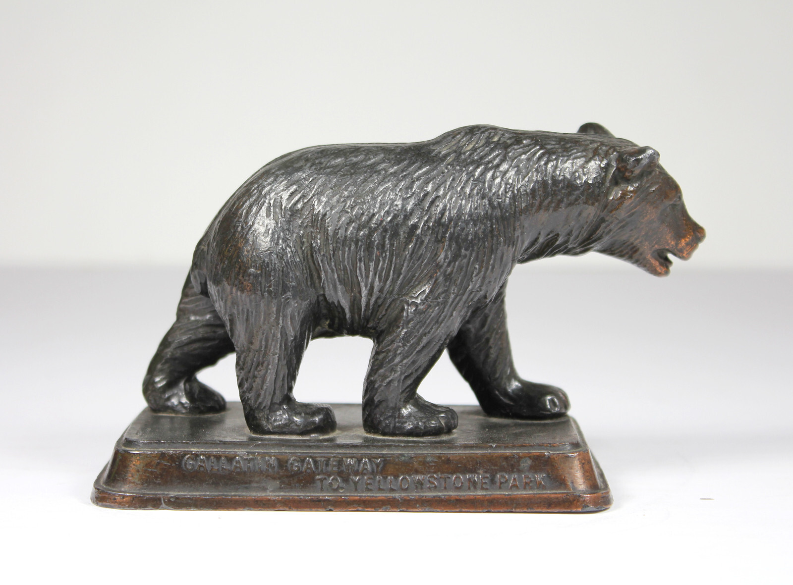Antique YELLOWSTONE BEAR Fiqure Gallatin Gateway Railroad Souvenir Puget Sound