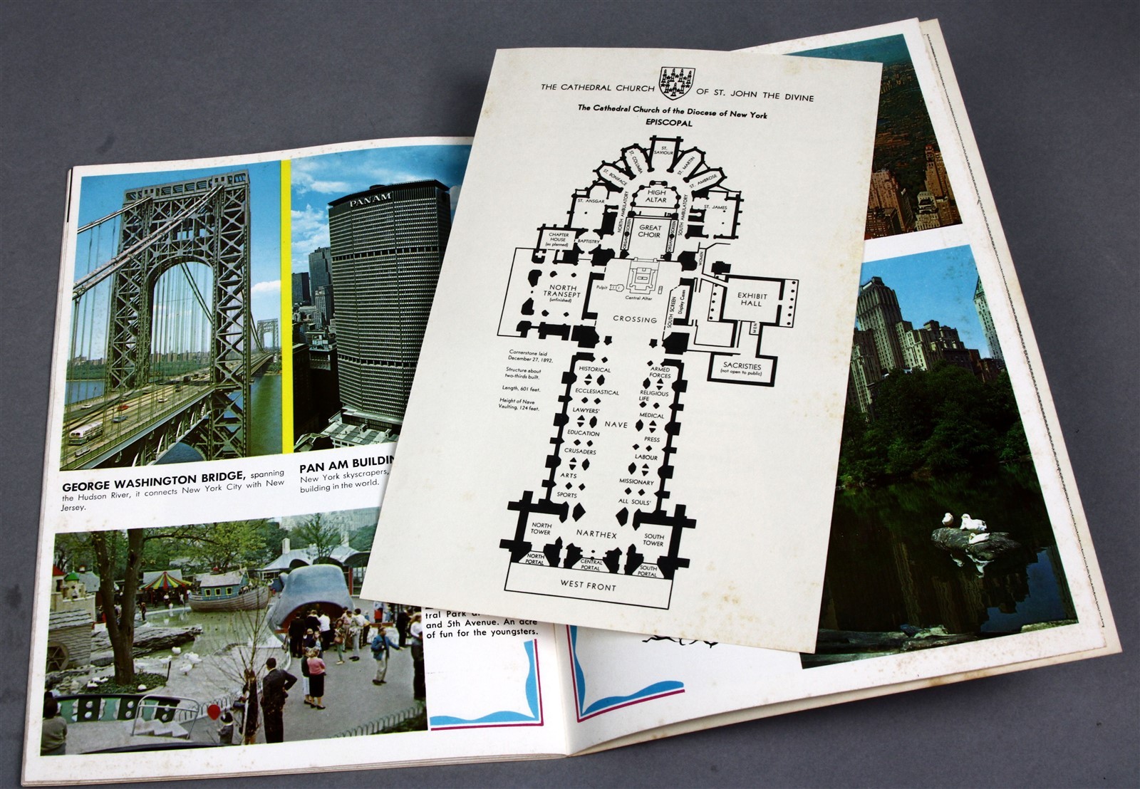 1970 NESTERS NEW YORK in Color in Pictures in Design Maps Guide Book Souvenir