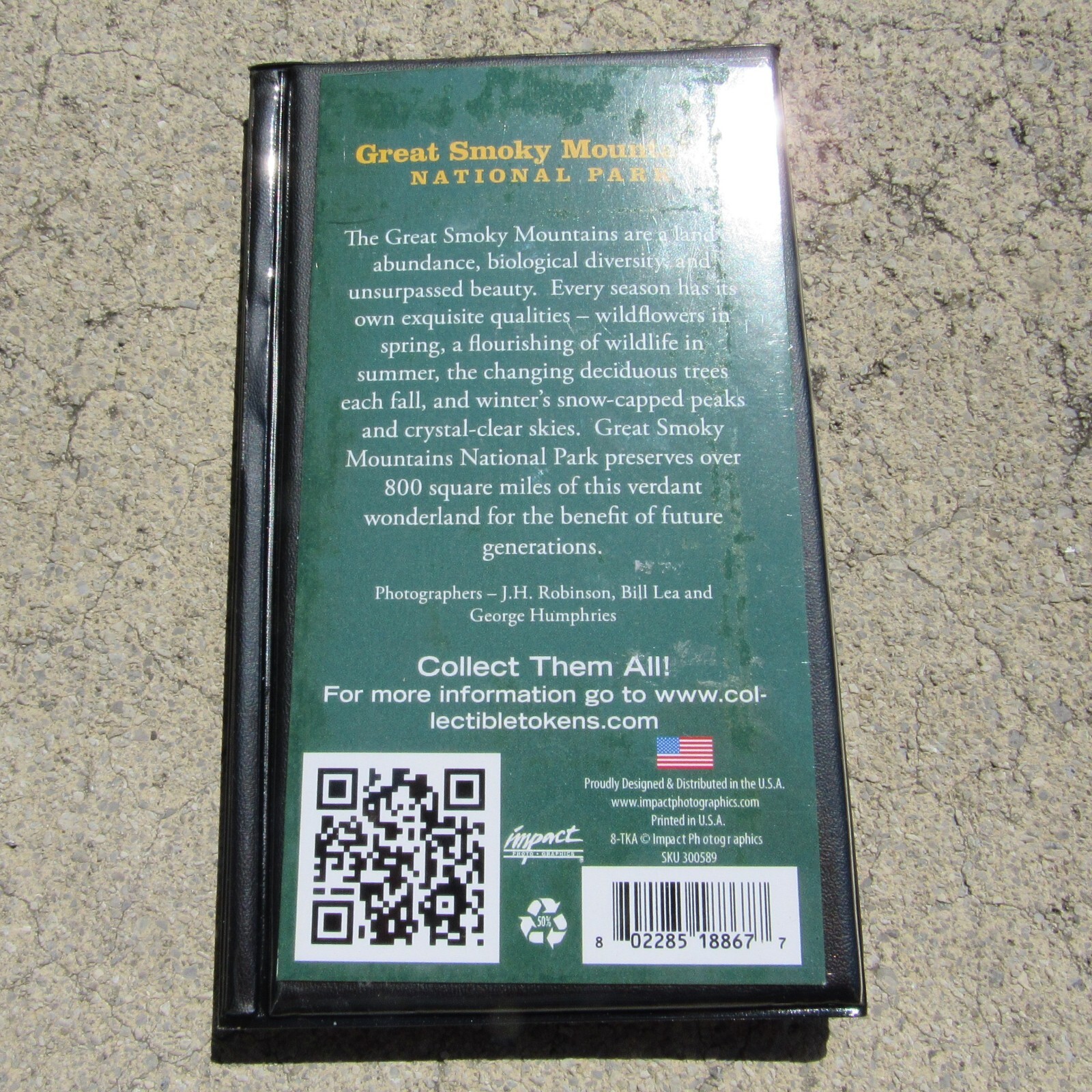Collectible Token Coin Album Great Smoky Mountains National Park Bear Souvenir