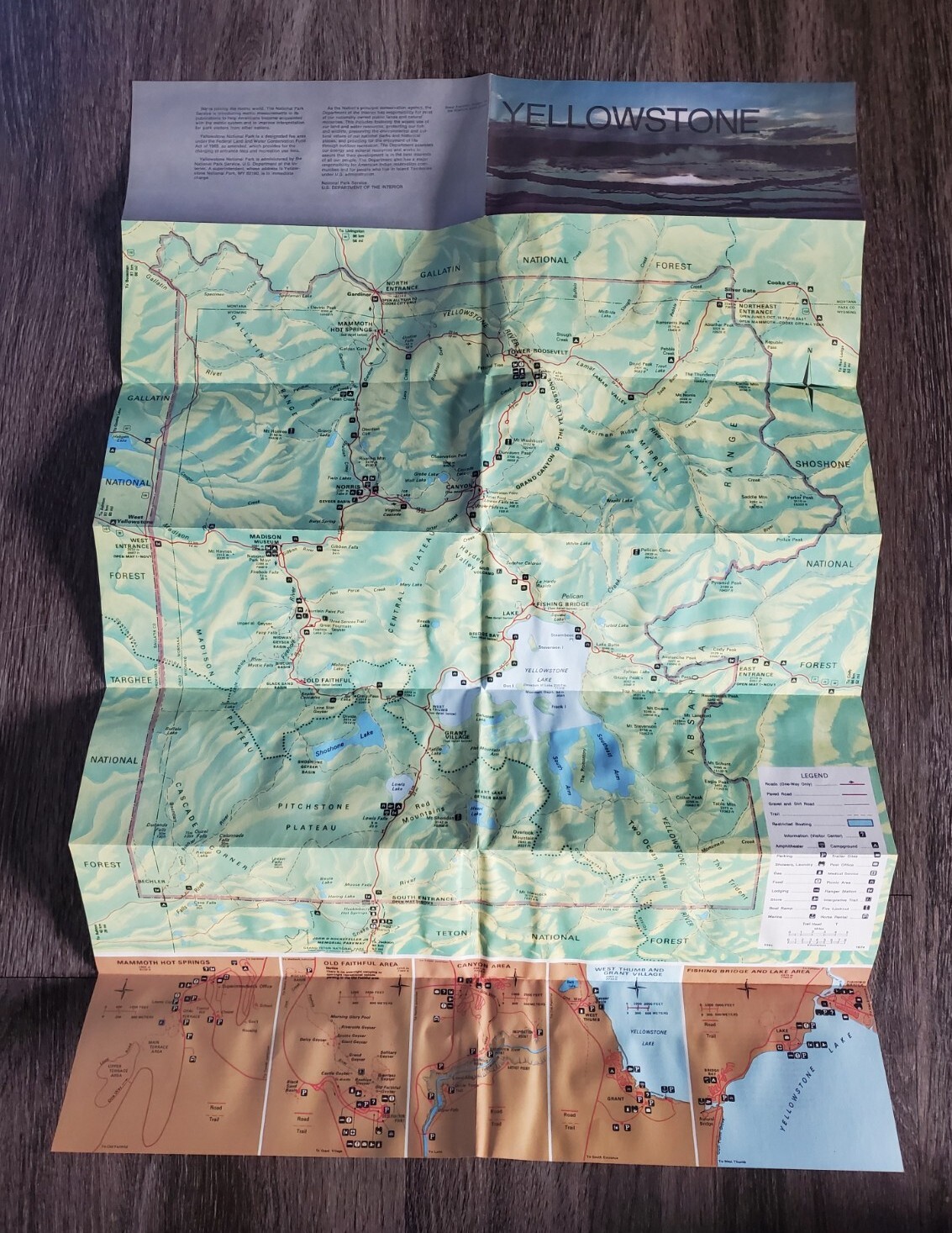 Vintage 1981 Yellowstone National Park – Road / Trail Brochure Map
