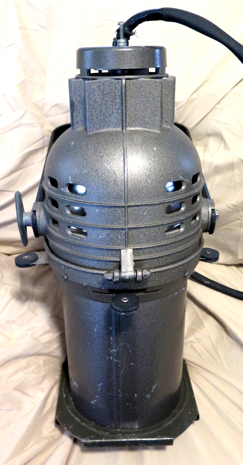 WOLF TRAP NATIONAL PARK FILENE CENTER VA vintage theater lamp SCARCE HISTORICAL