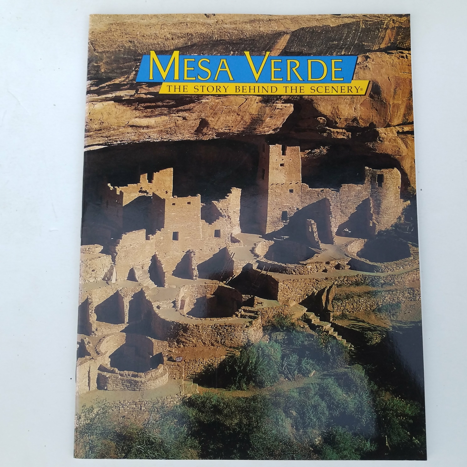 Mesa Verde – The Story Behind The Scenery 0887140750