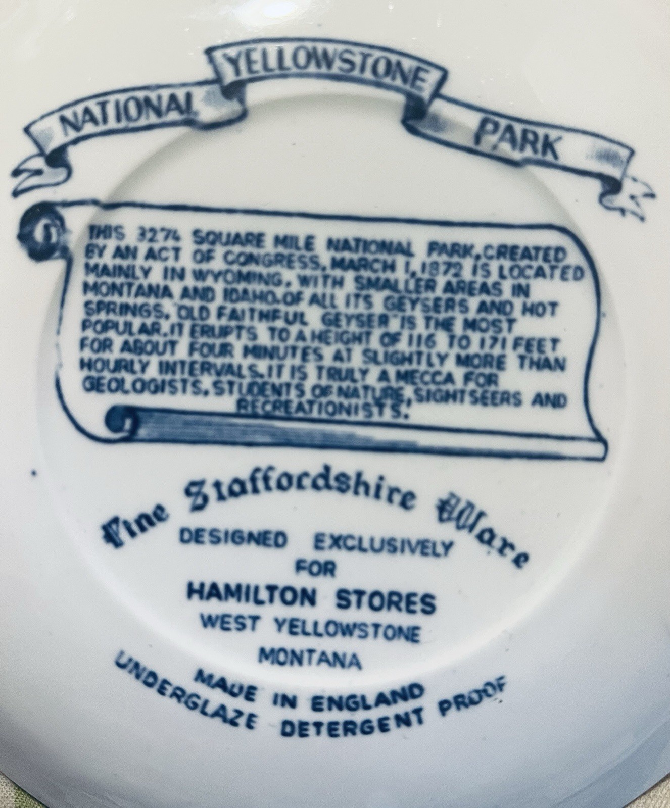 Yellowstone National Park Old Faithful Geyser Souvenir Plate Blue White England