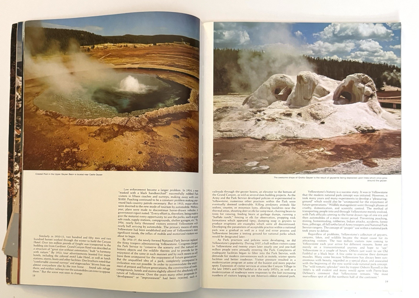 Vtg 1976 National Parkways Yellowstone National Park Photographic Large Guide