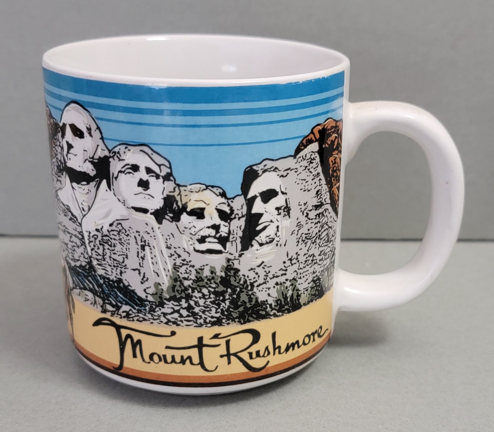 Vintage 1980s Mount Rushmore Souvenir Coffee Mug Cup 10 Oz RARE