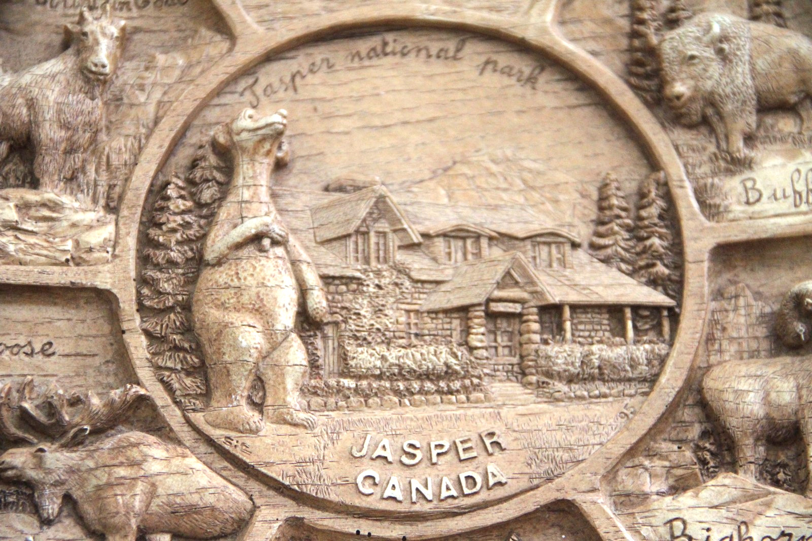 Canada Jasper National Park Souvenir Collector 10″ Wood Plate