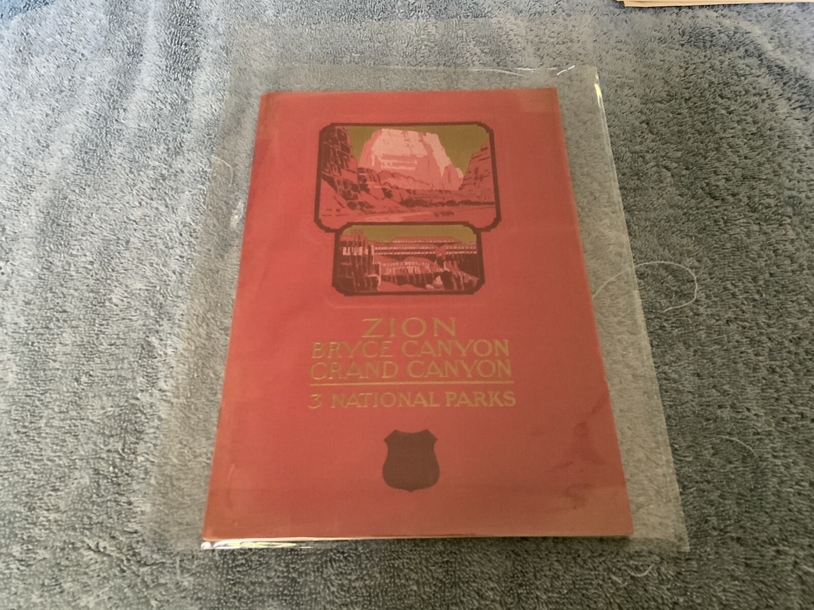 1931 ZION/BRYCE CANYON/GRAND CANYON UNION PACIFIC RAILROAD BOOK NATIONAL PARKS