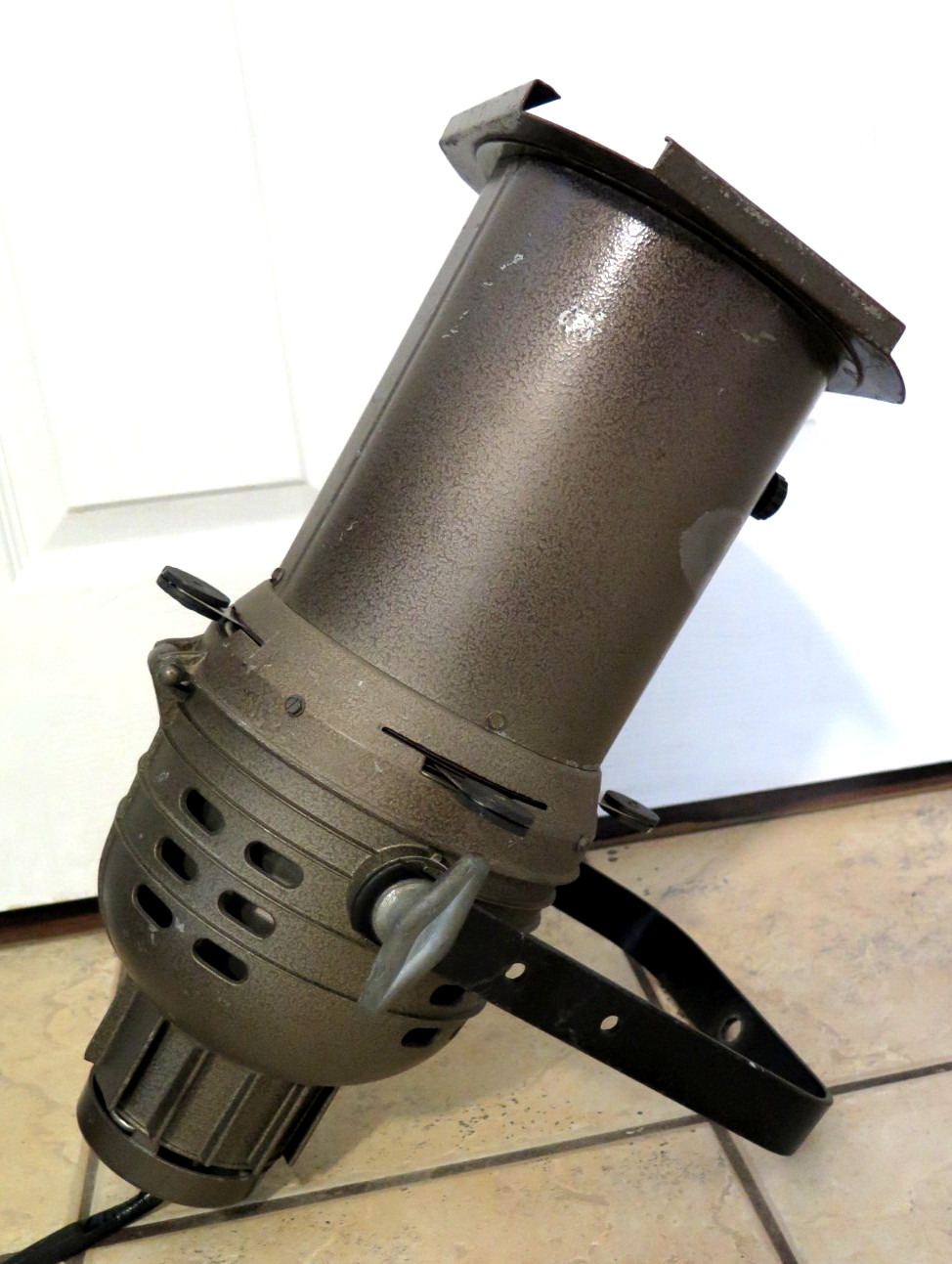 WOLF TRAP NATIONAL PARK FILENE CENTER VA vintage theater lamp SCARCE HISTORICAL