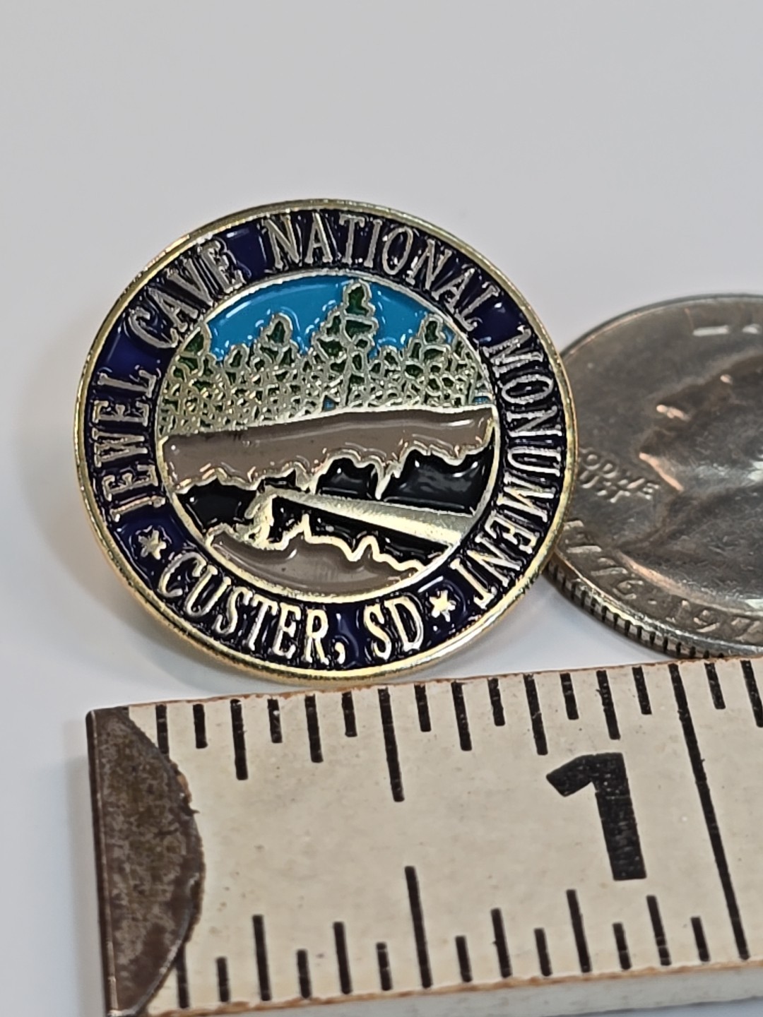 Jewel Cave National Monument Travel Souvenir Lapel Custer South Dakota