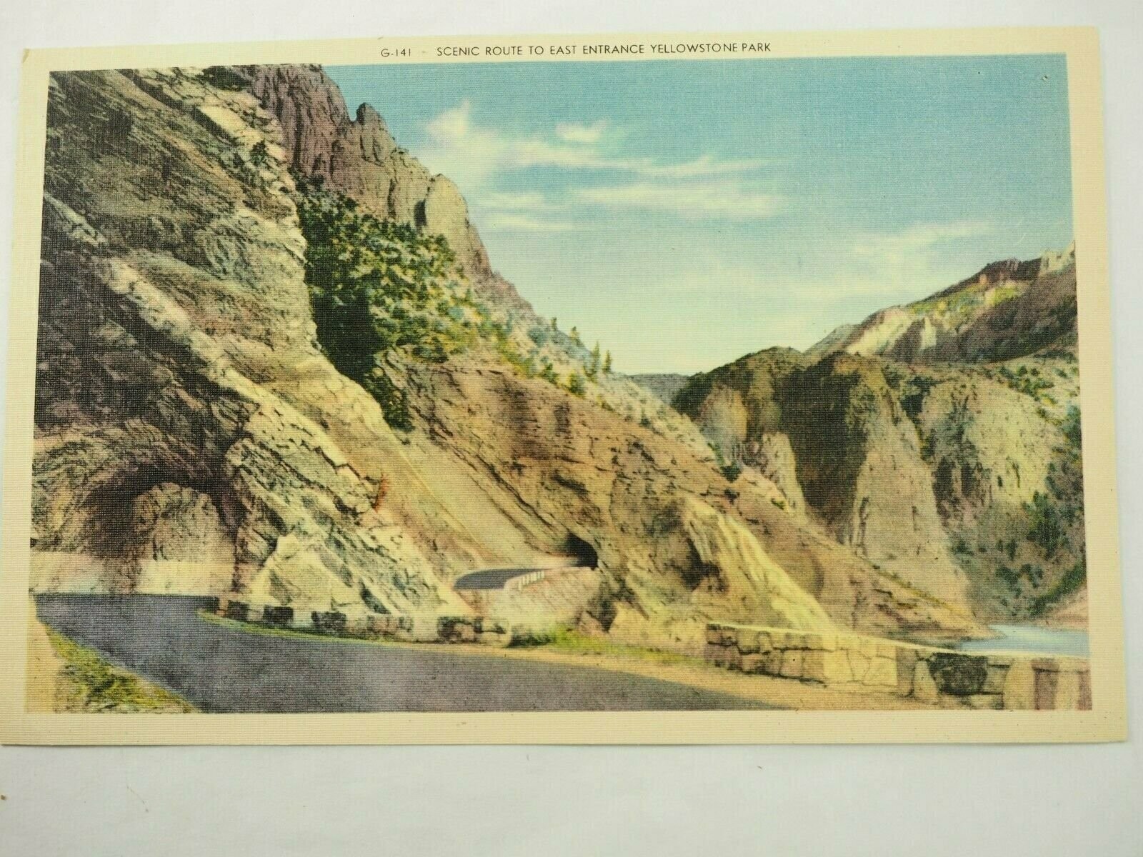 Scenic Route to East Entrance Yellowstone Park G-141 Giant Post Card