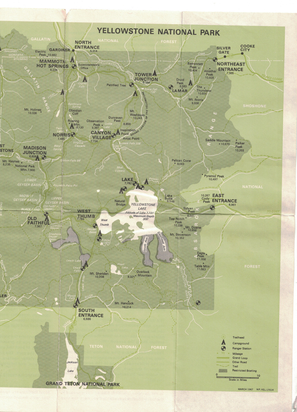 Yellowstone National Park Fold Out 1967 Map & Guide