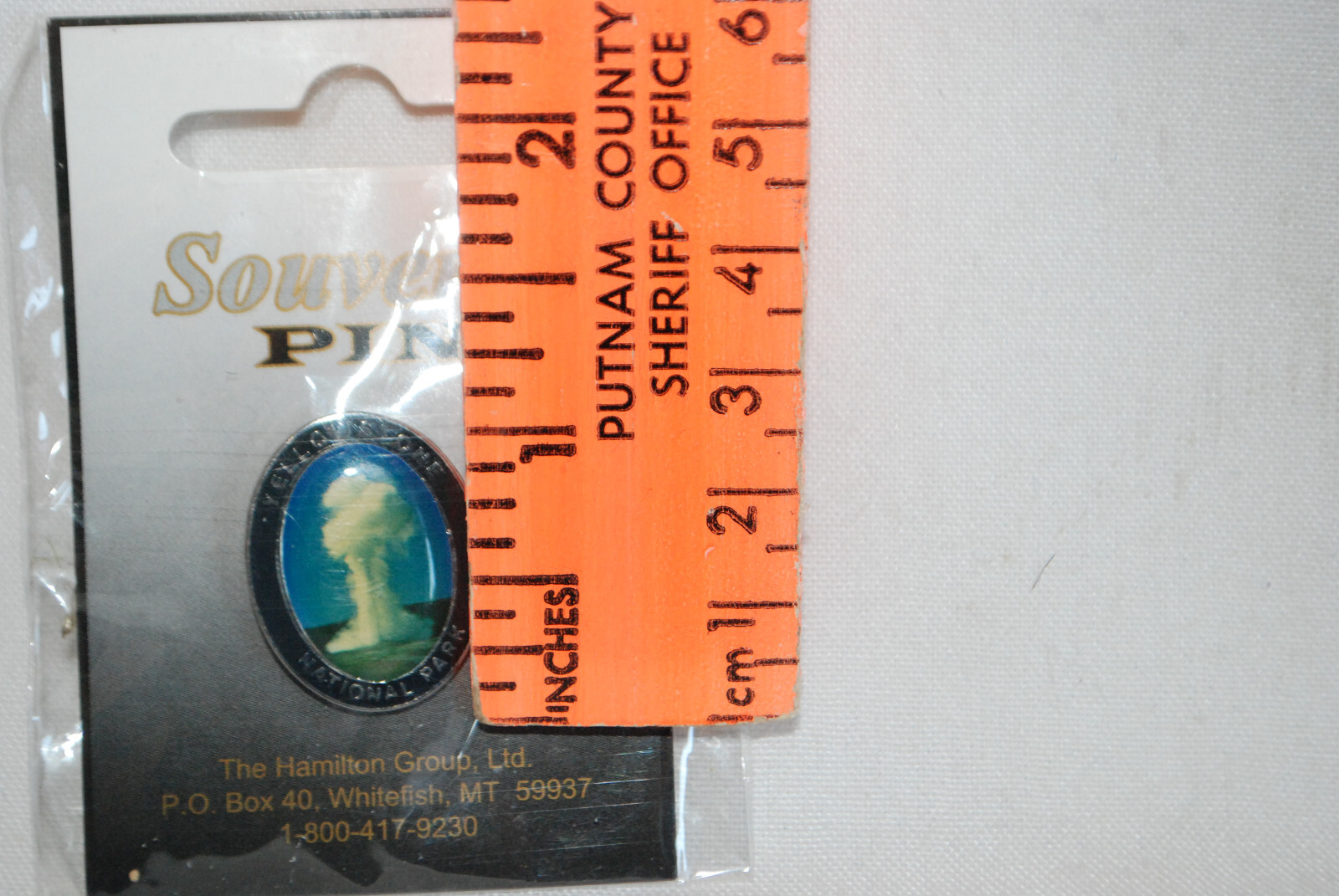 Vtg Yellowstone National Park Old Faithful Lapel Pin Souvenir Geyser